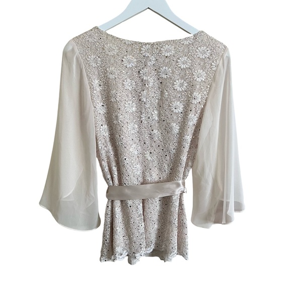 Cream dressy blouse belted sequins lace flowing sleeves. - Picture 3 of 8